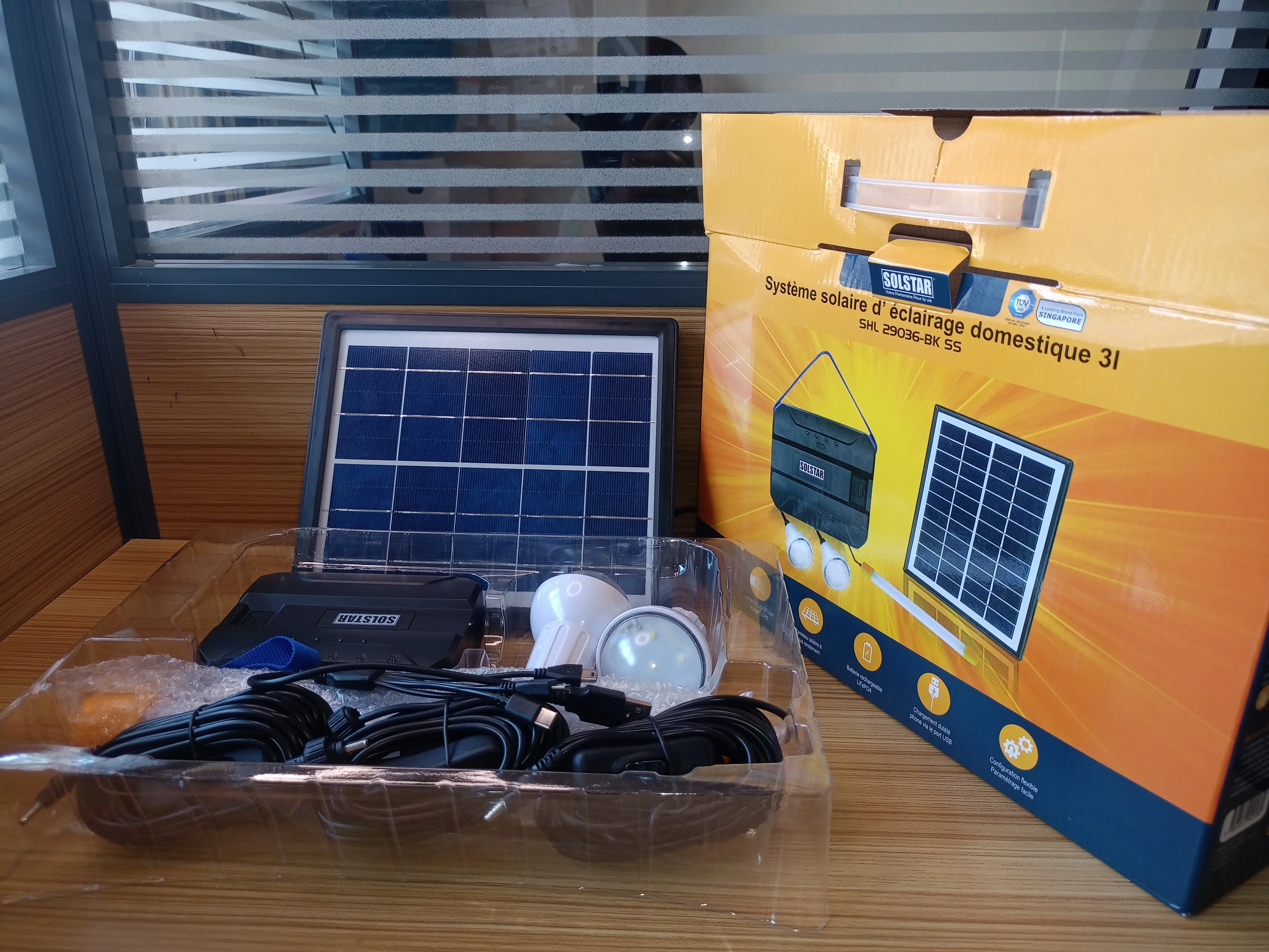 Solstar SHL 29036 BK SS – 3-Light Home Lighting System - View 2 | GoldenRay Kenya